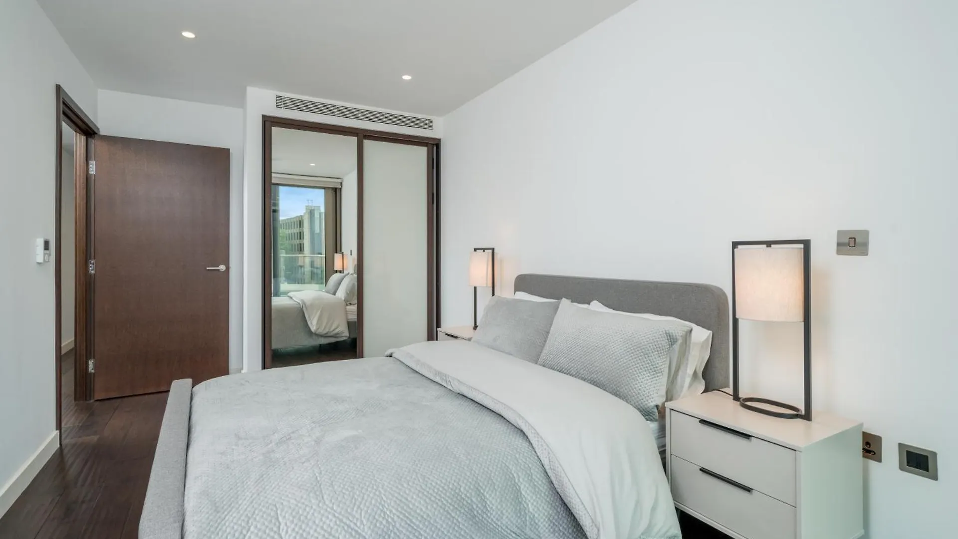 Luxury 1 Bed Apartment In Tower Hill London Egyesült Királyság